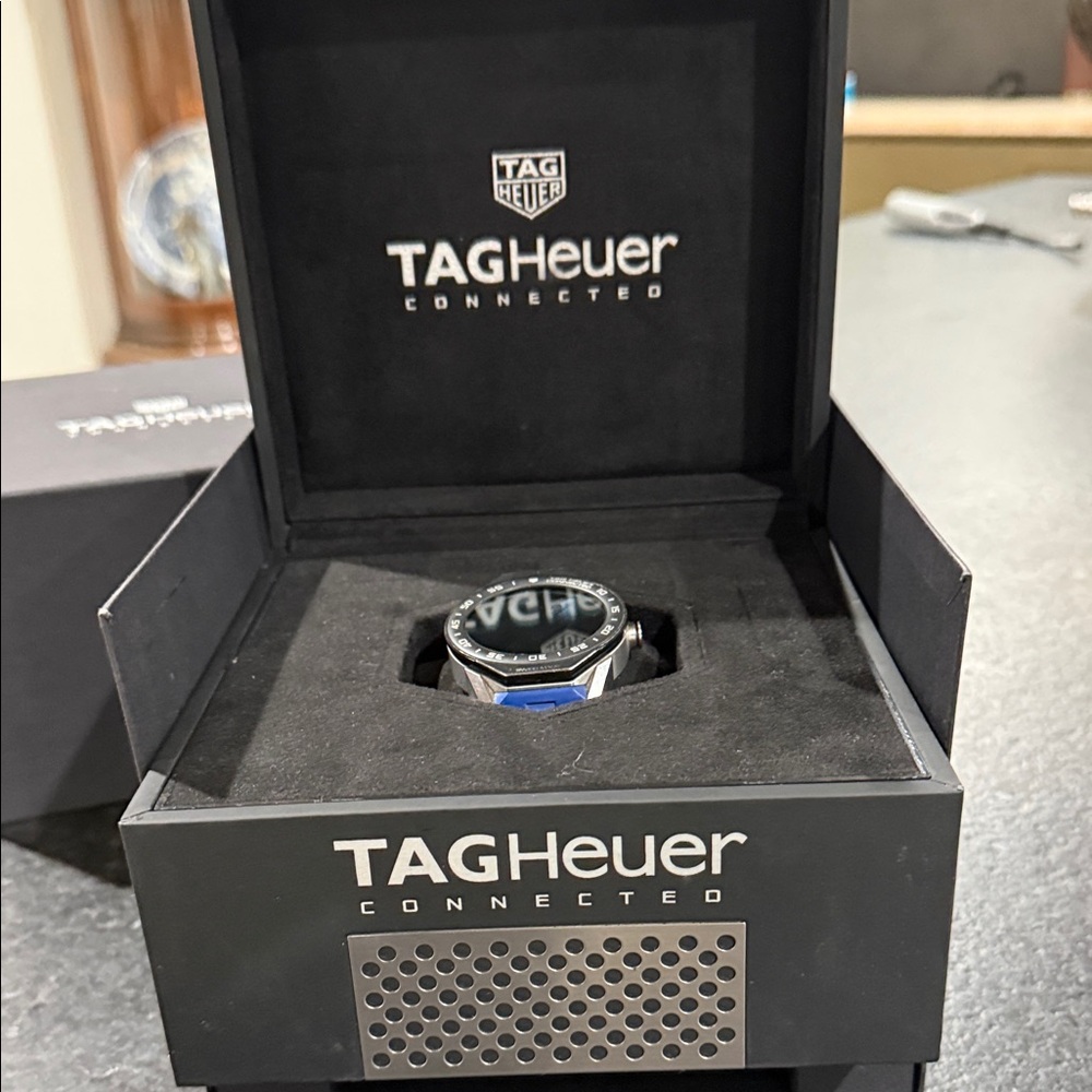 Tag Heuer Connected Watch in Black and Silver-WORKS-comes with charger.